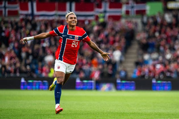 260601 Antonio Nusa of Norway celebrates after 2 0 during the international friendly football match between Norway and Sweden on June 1, 2026 in Oslo Photo Joel Marklund BILDBYRAN kod JM JM0820 bbeng fotboll football soccer fotball träningslandskamp privatlandskamp landskamp international friendly norge norway sverige sweden sverige a jubel  Copyright: JOELxMARKLUND BB260601JM054