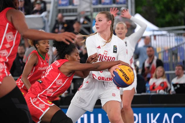 June 1, 2026, Warsaw, Masovian Voivodeship, Poland: PolandÃ¢â‚¬â ¢s ALEKSANDRA ZIEMBORSKA (0) and MadagascarÃ¢â‚¬â ¢s TOKIN IAINA SAMBATRARIMIORA (11) in action during a FIBA 3x3 Basketball World Cup womenÃ¢â‚¬â ¢s Pool A game between Poland and Madagascar in Warsaw, Poland. Warsaw Poland - ZUMAk204 20260601_zip_k204_087 Copyright: xRomanxKozielx