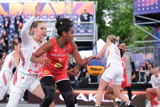 June 1, 2026, Warsaw, Masovian Voivodeship, Poland: PolandÃ¢â‚¬â ¢s ALEKSANDRA ZIEMBORSKA (0) and MadagascarÃ¢â‚¬â ¢s HARISOA HAJANIRINA (1) in action during a FIBA 3x3 Basketball World Cup womenÃ¢â‚¬â ¢s Pool A game between Poland and Madagascar in Warsaw, Poland. Warsaw Poland - ZUMAk204 20260601_zip_k204_080 Copyright: xRomanxKozielx