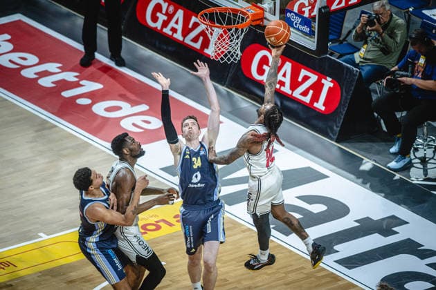 Basketball Berlin 01 06 2026 Season 2025 2026 EasyCredit BBL 1 Bundesliga Men, Men Playoffs Semifinal Game 2 Alba Berlin BMA365 Bamberg Baskets Cobe Williams Bamberg, No 24 Justin Bean Alba Berlin, No 34