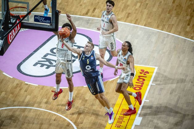 Basketball Berlin 01 06 2026 Season 2025 2026 EasyCredit BBL 1 Bundesliga Men, Men Playoffs Semifinal Game 2 Alba Berlin BMA365 Bamberg Baskets Sam Griesel Alba Berlin, No 05