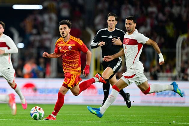 Turkiye v North Macedonia - Friendly match ISTANBUL, TURKIYE - JUNE 1: Zeki Celik of Turkiye competes against Eljif Elmas of North Macedonia during the International Friendly, Länderspiel, Nationalmannschaft match between Turkiye and North Macedonia at Chobani Stadium, on June 1, 2026, in Istanbul, Turkiye. Cem Tekkesinoglu Anadolu Istanbul Turkey. Editorial use only. Please get in touch for any other usage.  Copyright: x2026xAnadoluxCemxTekkesinoglux