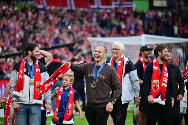 The image is included in the SPORTS PACKAGE. For others, PAYMENT IS REQUIRED