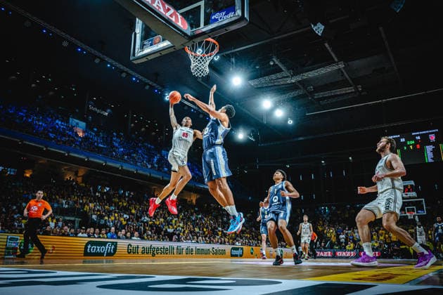 Basketball Berlin 01 06 2026 Season 2025 2026 EasyCredit BBL 1 Bundesliga Men, Men Playoffs Semifinal Game 2 Alba Berlin BMA365 Bamberg Baskets Austin Crowley Bamberg, No 55 Michael Rataj Alba Berlin, No 21