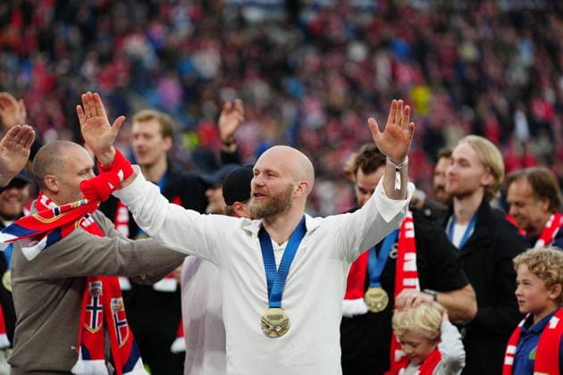 The image is included in the SPORTS PACKAGE. For others, PAYMENT IS REQUIRED