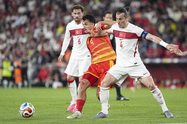 Turkiye v North Macedonia - Friendly match ISTANBUL, TURKIYE - JUNE 1: Caglar Soyuncu (4) of Turkiye competes against Bojan Miovski (9) of North Macedonia during the International Friendly, Länderspiel, Nationalmannschaft match between Turkiye and North Macedonia at Chobani Stadium, on June 1, 2026, in Istanbul, Turkiye. Beyza Comert Anadolu Istanbul Turkey. Editorial use only. Please get in touch for any other usage.  Copyright: x2026xAnadoluxBeyzaxComertx