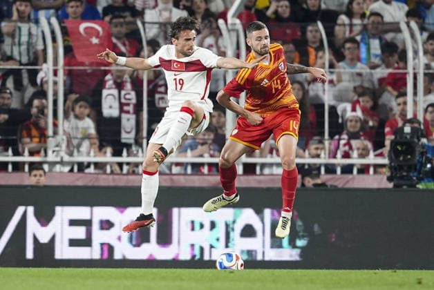 Turkiye v North Macedonia - Friendly match ISTANBUL, TURKIYE - JUNE 1: Yunus Akgun (19) of Turkiye competes against Darko Velkovski (14) of North Macedonia during the International Friendly, Länderspiel, Nationalmannschaft match between Turkiye and North Macedonia at Chobani Stadium, on June 1, 2026, in Istanbul, Turkiye. Beyza Comert Anadolu Istanbul Turkey. Editorial use only. Please get in touch for any other usage.  Copyright: x2026xAnadoluxBeyzaxComertx