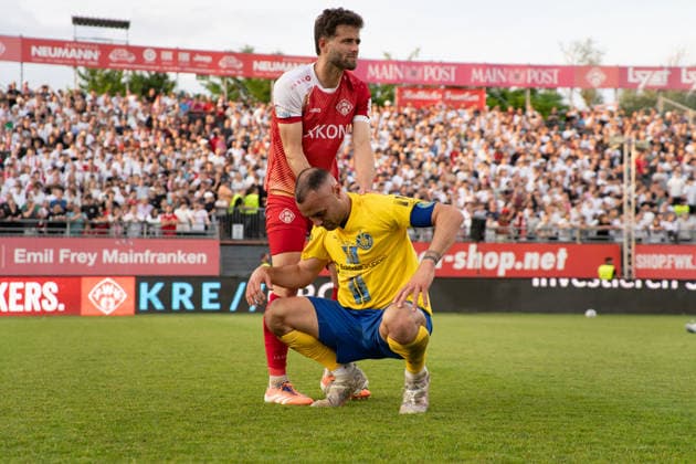 01 06 2026, xhfmx, Soccer Relegation 3 Liga, Kickers Wuerzburg 1 FC Lok Leipzig DFL DFB REGULATIONS PROHIBIT ANY USE OF PHOTOGRAPHS as IMAGE SEQUENCES and or QUASI VIDEO Wuerzburg