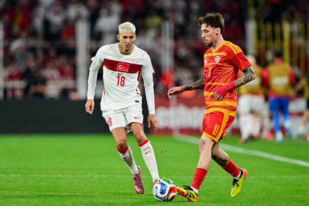 Turkiye v North Macedonia - Friendly match ISTANBUL, TURKIYE - JUNE 1: Mert Muldur of Turkiye competes against Darko Churlinov of North Macedonia during the International Friendly, Länderspiel, Nationalmannschaft match between Turkiye and North Macedonia at Chobani Stadium, on June 1, 2026, in Istanbul, Turkiye. Cem Tekkesinoglu Anadolu Istanbul Turkey. Editorial use only. Please get in touch for any other usage.  Copyright: x2026xAnadoluxCemxTekkesinoglux