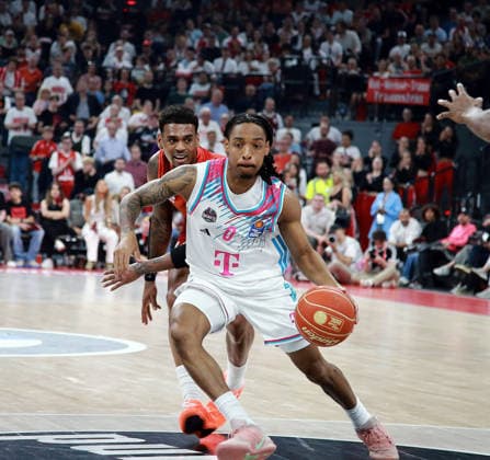 front Jalen FINCH Bonn , Mens Basketball Bundesliga, 2025 26, play off semi-final, second game, FC Bayern Muenchen Basketball vs Telekom Baskets Bonn, SAP Garden3, 01 06 26 Copyright: WolfgangxFehrmann