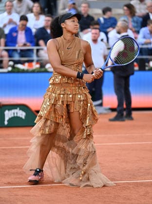 2026 French Open, Roland-Garros - Day 9 PARIS, FRANCE - JUNE 1: Naomi Osaka of Japan arrives to Court Philippe-Chatrier ahead of her women s singles match against Aryna Sabalenka on day 9 of the French Open tennis tournament at the Roland-Garros Complex in Paris on June 1, 2026. Mustafa Yalcin Anadolu Paris France. Editorial use only. Please get in touch for any other usage.  Copyright: x2026xAnadoluxMustafaxYalcinx