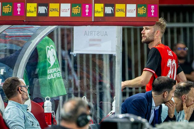 SOCCER - AUT vs TUN, test match VIENNA,AUSTRIA,01.JUN.26 - SOCCER - OEFB international test match, Austria vs Tunisia. Image shows Konrad Laimer (AUT) leaving the pitch after receiving a red card.  GEPAxpictures xKevinxHackner