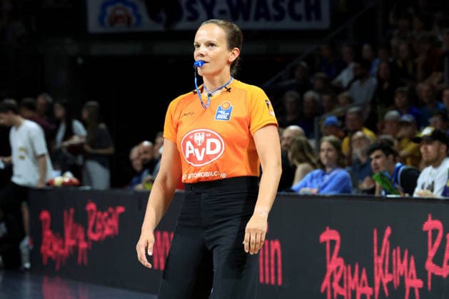 DEU, easyCredit BBL, ALBA vs BMA365 Bamberg Baskets, 01 06 2026, Uber Arena, Berlin, DEU, easyCredit BBL, ALBA vs BMA365 Bamberg Baskets, in the picture referee Anne Panther nordphotoxGmbHx xEngler nph00076