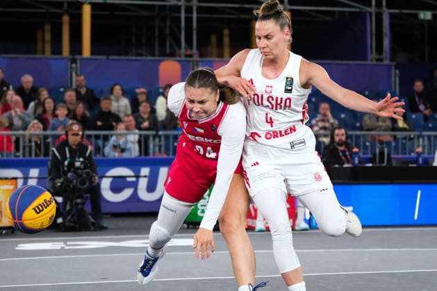 June 1, 2026, Warsaw, Masovian Voivodeship, Poland: CzechiaÃ¢â‚¬â ¢s MONIKA FUCIKOVA (24) and PolandÃ¢â‚¬â ¢s ANNA PAWLOWSKA (4) in action during a FIBA 3x3 Basketball World Cup womenÃ¢â‚¬â ¢s Pool A game between Poland and Czechia in Warsaw, Poland. Warsaw Poland - ZUMAk204 20260601_zip_k204_105 Copyright: xRomanxKozielx