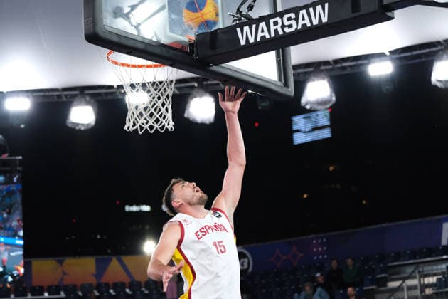 June 1, 2026, Warsaw, Masovian Voivodeship, Poland: SpainÃ¢â‚¬â ¢s IVAN AURRECOECHEA (15) in action during a FIBA 3x3 Basketball World Cup menÃ¢â‚¬â ¢s Pool A game between Serbia and Spain in Warsaw, Poland. Warsaw Poland - ZUMAk204 20260601_zip_k204_111 Copyright: xRomanxKozielx