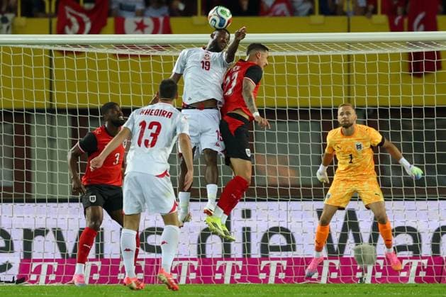 01. JUNE. 2026 – SOCCER – International Friendly, Länderspiel, Nationalmannschaft (MEN), Austria vs Tunisia Khalil Ayari (Tunisia) and Marco Friedl (Austria) in aerial duel VIENNA VIENNA, AUSTRIA – Ernst-Happel-Stadion Ernst-Happel-Stadion AUSTRIA