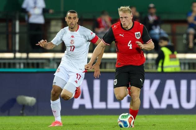 01. JUNE. 2026 – SOCCER – International Friendly, Länderspiel, Nationalmannschaft (MEN), Austria vs Tunisia Hannibal Mejbri (Tunisia) and Xaver Schlager (Austria) in duel VIENNA VIENNA, AUSTRIA – Ernst-Happel-Stadion Ernst-Happel-Stadion AUSTRIA