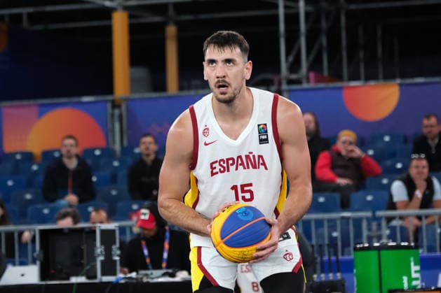 June 1, 2026, Warsaw, Masovian Voivodeship, Poland: SpainÃ¢â‚¬â ¢s IVAN AURRECOECHEA (15) takes a free throw during a FIBA 3x3 Basketball World Cup menÃ¢â‚¬â ¢s Pool A game between Serbia and Spain in Warsaw, Poland. Basketball 2026: FIBA 3x3 World Cup MenÃ¢â‚¬â ¢S Pool A: Serbia 16:12 Spain  - ZUMAk204 20260601_zip_k204_117 Copyright: xRomanxKozielx