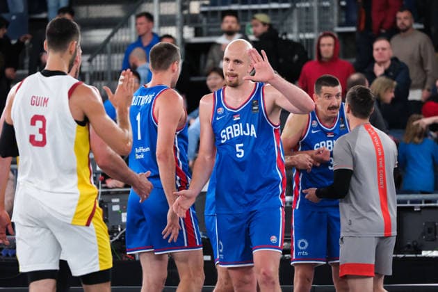 June 1, 2026, Warsaw, Masovian Voivodeship, Poland: SerbiaÃ¢â‚¬â ¢s NENAD NERANDZIC (5) ready to high five Spanish players after a FIBA 3x3 Basketball World Cup menÃ¢â‚¬â ¢s Pool A game between Serbia and Spain in Warsaw, Poland. Basketball 2026: FIBA 3x3 World Cup MenÃ¢â‚¬â ¢S Pool A: Serbia 16:12 Spain  - ZUMAk204 20260601_zip_k204_125 Copyright: xRomanxKozielx