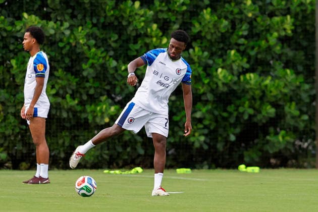 June 1, 2026, Fort Lauderdale, Florida, USA: Haiti forward Derrick Etienne Jr (7) is seen at a training session prior to a pre 2026 FIFA World Cup, WM, Weltmeisterschaft, Fussball Friendly game against New Zealand. Soccer 2026: Haiti Training & Media Conference Day  - ZUMAa257 20260601_zsp_a257_032 Copyright: xChrisxArjoonx