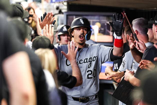 June 1st, 2026: Chicago White Sox third baseman Miguel Vargas (20) celebrates a two-run home run in the ninth inning of a MLB, Baseball Herren, USA Baseball game between the Chicago White Sox and the Minnesota Twins at Target Field in Minneapolis, Minnesota. CSM Minneapolis USA - ZUMAc04_ 20260601_zma_c04_058 Copyright: xStevenxGarciax