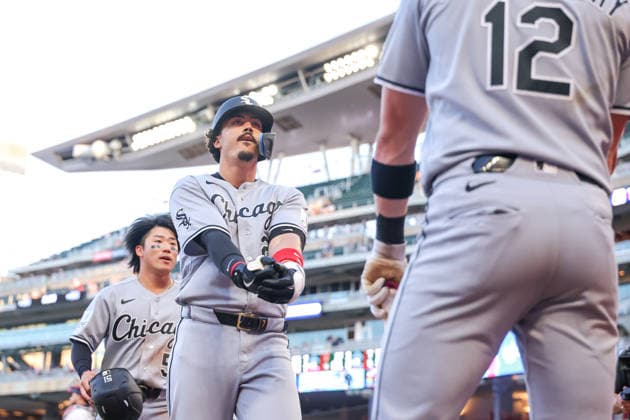June 1st, 2026: Chicago White Sox third baseman Miguel Vargas (20) celebrates a two-run home run in the fifth inning a MLB, Baseball Herren, USA Baseball game between the Chicago White Sox and the Minnesota Twins at Target Field in Minneapolis, Minnesota. CSM Minneapolis USA - ZUMAc04_ 20260601_zma_c04_097 Copyright: xStevenxGarciax