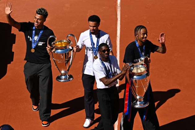 2026 French Open - PSG Players Desire DOUE of PSG, Warren ZAIRE-EMERY of PSG, Ousmane DEMBELE of PSG and Bradley BARCOLA of PSG hold the two UEFA Champions League s trophies at the 2026 Roland Garros French Tennis open tournament in Paris, France, on June 1, 2026. Photo by Corinne Dubreuil ABACAPRESS.COM Paris France  Copyright: xDubreuilxCorinne ABACAx