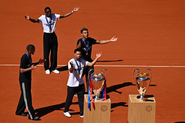 2026 French Open - PSG Players Desire DOUE of PSG, Warren ZAIRE-EMERY of PSG, Ousmane DEMBELE of PSG and Bradley BARCOLA of PSG hold the two UEFA Champions League s trophies at the 2026 Roland Garros French Tennis open tournament in Paris, France, on June 1, 2026. Photo by Corinne Dubreuil ABACAPRESS.COM Paris France  Copyright: xDubreuilxCorinne ABACAx