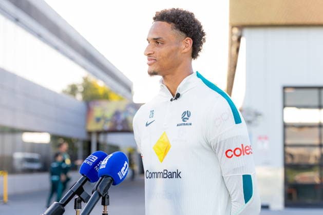 Australian national soccer team prepares for FIFA World Cup, WM, Weltmeisterschaft, Fussball Socceroos player Tete Yengi speaks during media availability at the Soccerroos facility at the Oakland Roots Sports Club in Alameda, California, USA, 01 June 2026. The Australian National Soccer team prepares for the upcoming 2026 FIFA World Cup in Canada, Mexico, and USA from 11 June to 19 July. ALAMEDA California United States  Copyright: xJASONxHENRYx