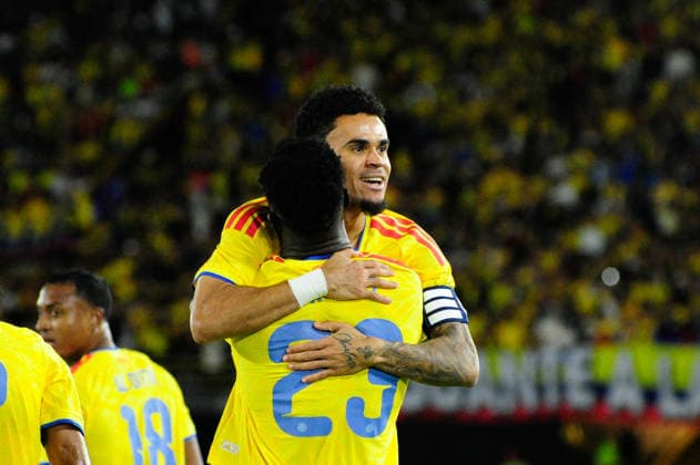 June 1, 2026, Bogota, Bogota D.C, Colombia: Luis Diaz hughs davinson Sanchez after a goal during the last friendly match between Colombia and Costa Rica in Bogota s El Campin Stadium, Colombia on June 1, 2026. Colombia V Costa Rica - Friendly Match Before FIFA World Cup, WM, Weltmeisterschaft, Fussball 2026  - ZUMAvp1_ 20260601_zia_vp1_015 Copyright: xSebastianxBarrosx