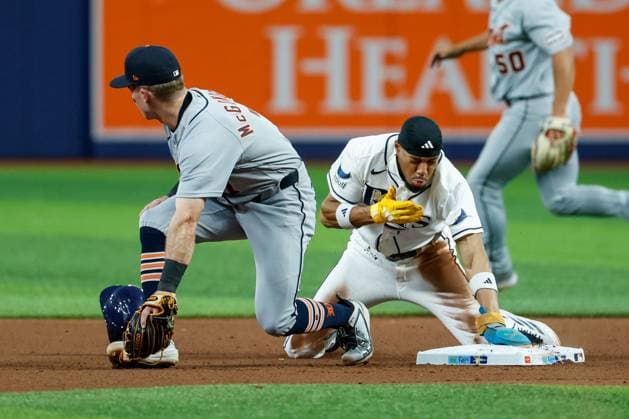 June 1, 2026, St. Petersburg, Florida, USA: Tampa Bay Rays left fielder Chandler Simpson (14) injures himself, after he steals second base against the Detroit Tigers during the fourth inning at Tropicana Field on Monday, June 1, 2026, in St. Petersburg. Florida News - June 1, 2026  - ZUMAs70_ 20260601_zan_s70_054 Copyright: xJeffereexWoox