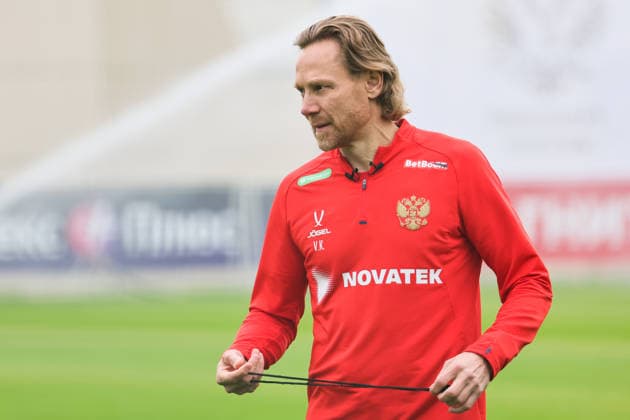RUSSIA, KHIMKI - JUNE 2, 2026: Head coach Valery Karpin attends a practice session of the Russian national football team at the Novogorsk Training Centre in Khimki, northwest of Moscow Russian National Football Team Training Outside Moscow  - ZUMAt113 20260602_zaa_t113_031 Copyright: xSergeixSavostyanovx