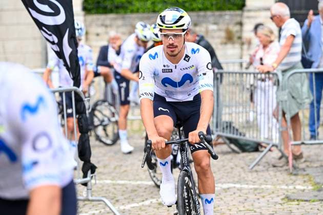 Tour de Wallonie 2026 Stage 2 LIBRAMONT-CHEVIGNY, BELGIUM - JUNE 02 : Rider of Team Movistar before the start of the race during stage 2 of the 47th edition of Ethias Tour de Wallonie an UCI ProSeries 2.Pro cycling road race stage for Men Elite of 192.1 km with start in Jodoigne and finish in Libramont-Chevigny on June 2, 2026 in Libramont-Chevigny, Belgium, 02 06 2026 ( Motordriver Pieter Van Herzele - Libramont-Chevigny Belgium  Copyright: xVincentxKalutx