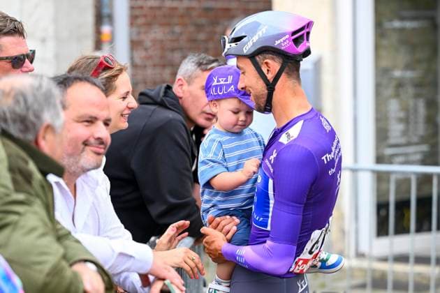 Tour de Wallonie 2026 Stage 2 LIBRAMONT-CHEVIGNY, BELGIUM - JUNE 02 : De Bondt Dries (BEL) of Team Jayco AlUla before the start of the race during stage 2 of the 47th edition of Ethias Tour de Wallonie an UCI ProSeries 2.Pro cycling road race stage for Men Elite of 192.1 km with start in Jodoigne and finish in Libramont-Chevigny on June 2, 2026 in Libramont-Chevigny, Belgium, 02 06 2026 ( Motordriver Pieter Van Herzele - Libramont-Chevigny Belgium  Copyright: xVincentxKalutx