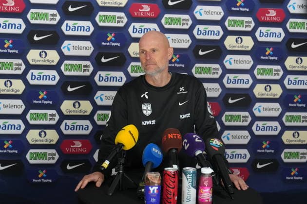 Stale Solbakken greets the press for departure to the World Cup Oslo 20260602 National team manager Stale Solbakken greets the press at Ullevaal Stadium for departure to the World Cup in the USA Photo Ole Berg Rusten NTB Oslo Norway EDITORIAL USE ONLY RESTRICTED USE FOR BETTING COMPANIES  Copyright: xOlexBerg-Rustenx xNTBx