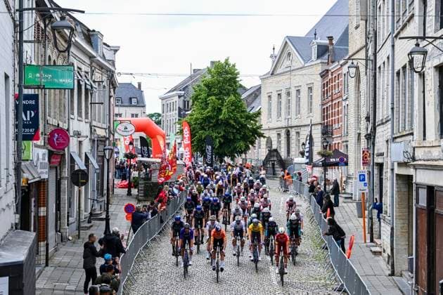 Tour de Wallonie 2026 Stage 2 LIBRAMONT-CHEVIGNY, BELGIUM - JUNE 02 : Illustration picture of the start of the race during stage 2 of the 47th edition of Ethias Tour de Wallonie an UCI ProSeries 2.Pro cycling road race stage for Men Elite of 192.1 km with start in Jodoigne and finish in Libramont-Chevigny on June 2, 2026 in Libramont-Chevigny, Belgium, 02 06 2026 ( Motordriver Pieter Van Herzele - Libramont-Chevigny Belgium  Copyright: xVincentxKalutx