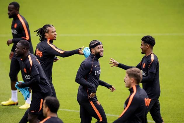 ZEIST - Memphis Depay of the Dutch national team, Nationalteam during a training session in Zeist, the Netherlands, May 2, 2026. Oranje was preparing for the friendly match against Algeria. ROBIN VAN LONKHUIJSEN ANP xVIxANPxSportx xxANPxIVx 559901735 originalFilename: 559901735.jpg