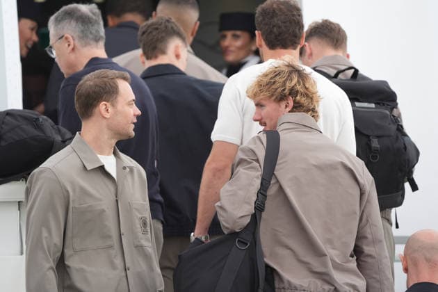 Goalkeeper Manuel Neuer Germany Germany and Nick Woltemade Germany Germany Frankfurt 02 06 2026 Departure of the German national team for the World Cup in the USA