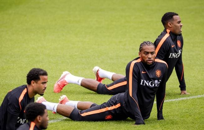 ZEIST - Quinten Timber during the training of the Dutch national team, Nationalteam in Zeist, the Netherlands, 2 May 2026. The players were preparing for the friendly match against Algeria. ROBIN VAN LONKHUIJSEN ANP xVIxANPxSportx xxANPxIVx 559905391 originalFilename: 559905391.jpg