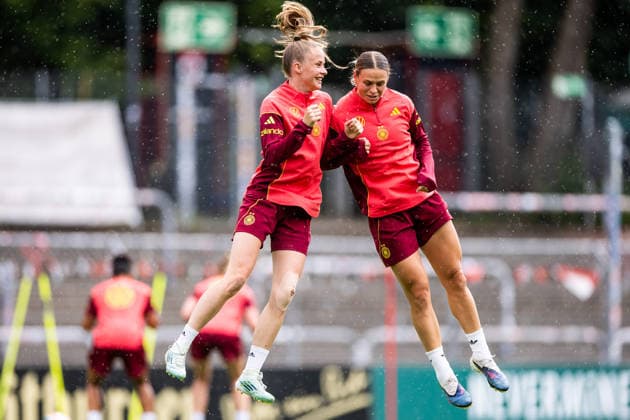 COLOGNE, GERMANY - JUNE 02: Vivien Endemann (Germany, 8) and Klara Buehl (Bühl, Buhl, Germany, 19) jumping against each other during a training session prepare for the UEFA European Qualifiers for the FIFA Women™s World Cup 2027 between Germany vs. Norway at Sportpark Hoehenberg on June 02, 2026 in Mainz, Germany. North Rhine Westphalia Germany Copyright: xSteffiexWunderlx