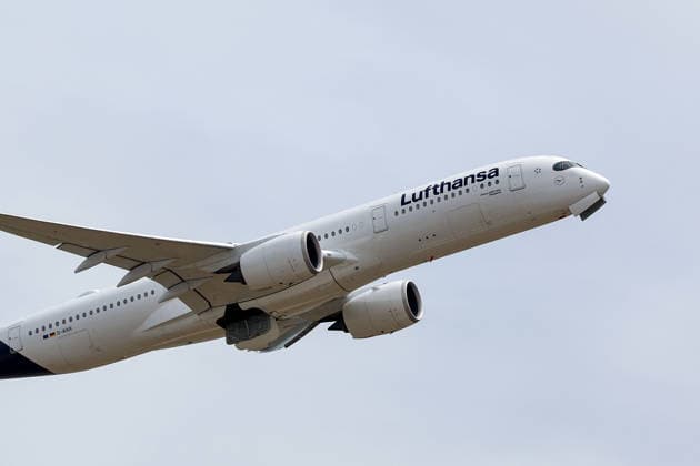 FRANKFURT AM MAIN, GERMANY 02 June 2026 The German mens national team at the official departure to North America at Frankfurt Airport before the start of the 2026 FIFA World Cup The German Football Association DFB and Lufthansa bid farewell to the team on their way to the worlds biggest soccer tournament v l , Airbus A350 900 Wuppertal takes off for the USA, Chicago Copyright: JoaquimxFerreira