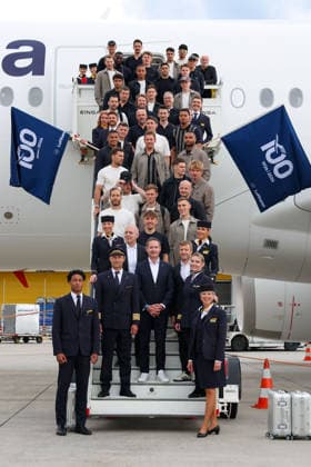 FRANKFURT AM MAIN, GERMANY 02 June 2026 The German mens national team at the official departure to North America at Frankfurt Airport before the start of the FIFA World Cup 2026 The German Football Association DFB and Lufthansa bid farewell to the team on their way to the worlds biggest soccer tournament f l , Jens Ritter CEO Lufthansa Airlines and the German national team, group photo Copyright: JoaquimxFerreira