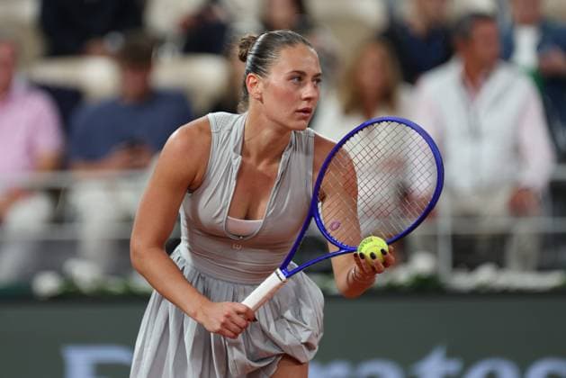ROLAND GARROS PHOTOPQR LE PARISIEN Le Parisien Arnaud Journois (Staff) ; PARIS ; 02 06 2026 ; Paris. Stade Roland Garros, le 2 juin 2026. Tennis. Internationaux de France - Simple Dames - Court Philippe Chatrier - 1 4 de finale - Elina Svitolina vs Marta Kostyuk. Photo Le Parisien Arnaud Journois PARIS 75 France  Copyright: xPHOTOPQR LExPARISIEN MAXPPPxLexParisienx xArnaudxJournoisx(Staff)x 20260602LPA8998 20260602LPA8998