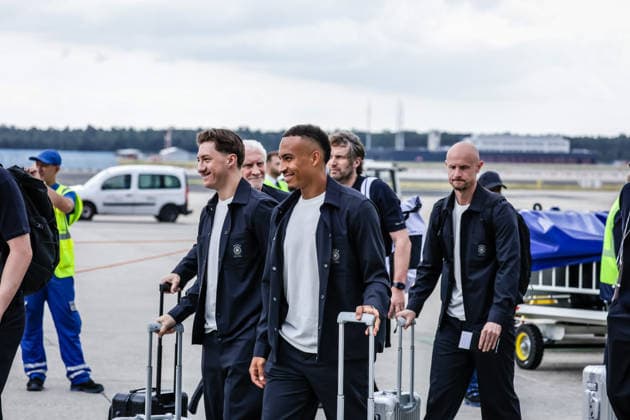 Departure German National Soccer Team 02 06 26 Departure German National Soccer Team from Frankfurt Airport to the Soccer World Cup in Chicago USA Frankfurt Airport Hesse Germany IKW_1027