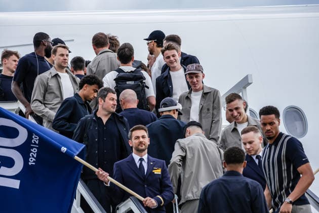 Departure German National Soccer Team 02 06 26 Departure German National Soccer Team from Frankfurt Airport to the Soccer World Cup in Chicago USA Frankfurt Airport Hesse Germany IKW_1216