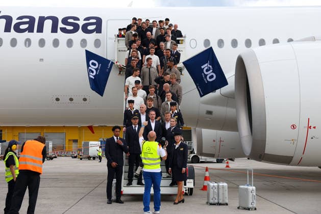 FRANKFURT AM MAIN, GERMANY 02 June 2026 The German mens national team at the official departure to North America at Frankfurt Airport before the start of the 2026 FIFA World Cup The German Football Association DFB and Lufthansa bid farewell to the team on its way to the worlds biggest soccer tournament v l , Copyright: JoaquimxFerreira