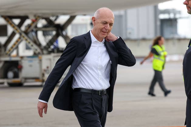 FRANKFURT AM MAIN, DEUTSCHLAND 02. Juni 2026: Die deutsche Männer-Nationalmannschaft beim offiziellen Abflug nach Nordamerika am Flughafen Frankfurt vor Beginn der FIFA Fußball-Weltmeisterschaft 2026. Der Deutsche Fußball-Bund (DFB) und Lufthansa verabschieden das Team auf dem Weg zum größten Fußballturnier der Welt. v.l., Bernd Neuendorf DFB-Präsident. *** FRANKFURT AM MAIN, GERMANY 02 June 2026 The German mens national team at the official departure to North America at Frankfurt Airport before the start of the 2026 FIFA World Cup The German Football Association DFB and Lufthansa bid farewell to the team on its way to the worlds biggest soccer tournament f l , Bernd Neuendorf DFB President Copyright: JoaquimxFerreira