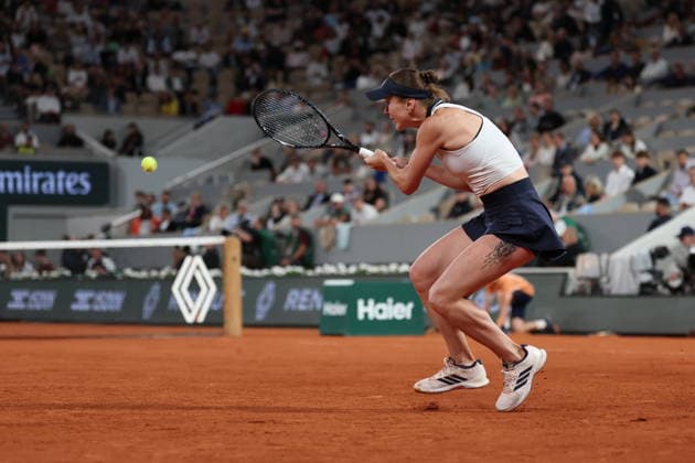 ROLAND GARROS 2026 Thierry Larret MAXPPP - PARIS (75) 02 06 2026 Thierry Larret Maxppp. Tennis. Roland Garros 2026. Internationaux de France de tennis. Stade Roland Garros, Paris (75). Le 2 Juin. Court Philippe CHATRIER : Elina SVITOLINA (UKR) vs Marta KOSTYUK (UKR). PARIS (75) STADE ROLAND GARROS PARIS ILE DE FRANCE FRANCE  Copyright: xMAXPPPxThierryxLarretx TLR202606029376 TLR202606029376
