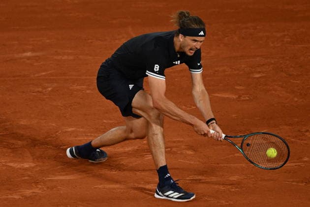 2026 French Open, Roland-Garros - Day 10 PARIS, FRANCE - JUNE 02: Alexander Zverev of Germany in action against Rafael Jodar (not seen) of Spain during their Men s Singles quarter-final match on Day Ten of the 2026 French Open at Roland Garros in Paris, France, on June 02, 2026, Burak Akbulut Anadolu Paris France. Editorial use only. Please get in touch for any other usage.  Copyright: x2026xAnadoluxBurakxAkbulutx