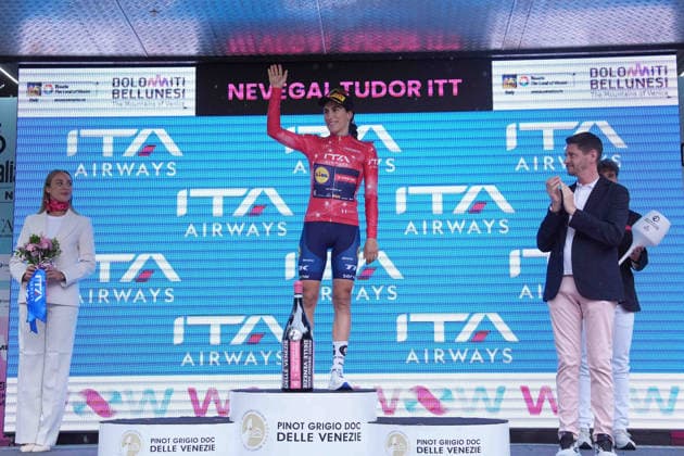 Italy™s Elisa Balsamo of Lidl - Trek™s red jersey on the podium during Stage 4, an individual time trial, of the Giro d™Italia Women, from Belluno to Nevegal, Italy - Tuesday June 2, 2026  Copyright: xDavidexSpada LaPressex